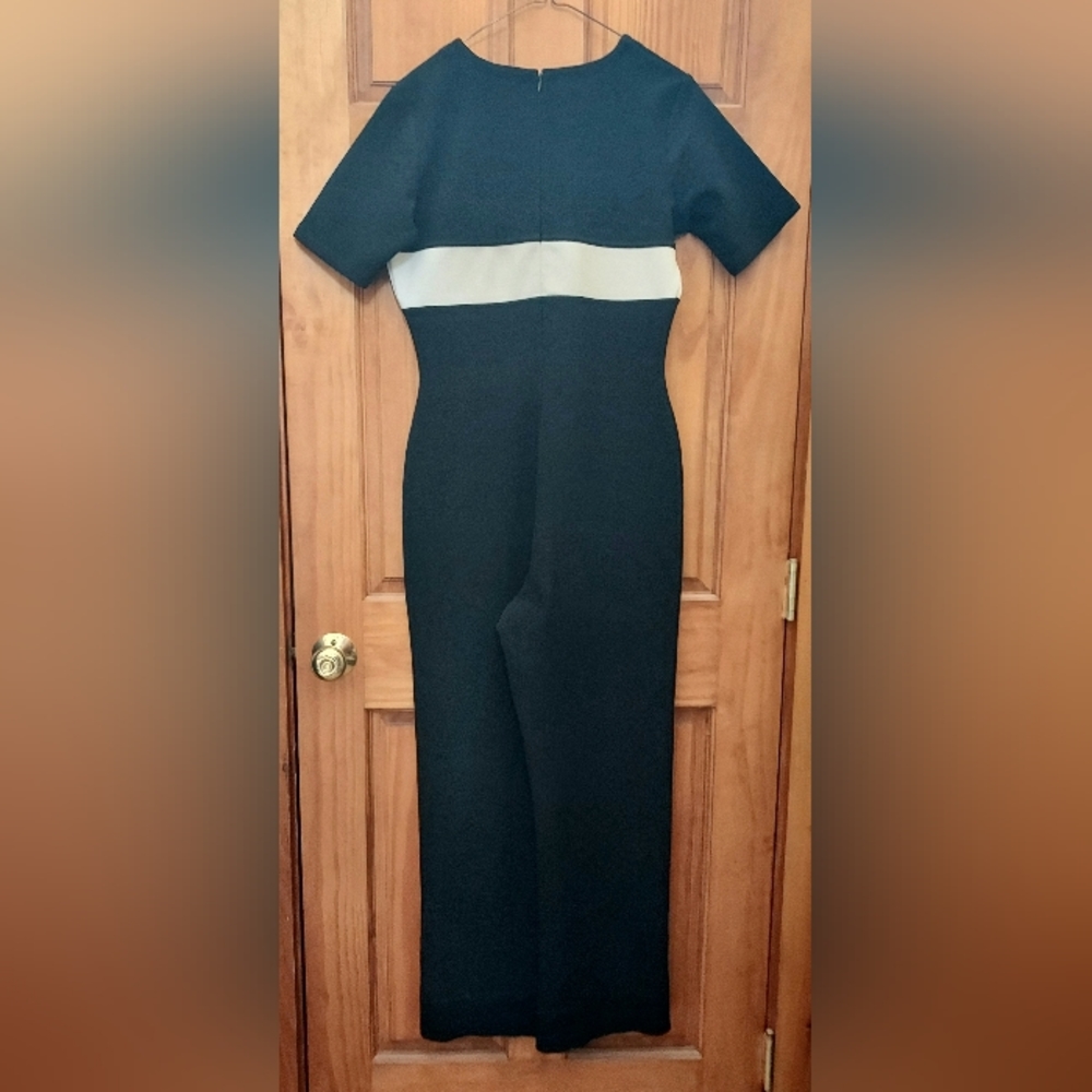 Ladies 6 Tall APART IMPRESSIONS Black SS Square Neck Wide Straight Leg Jumpsuit